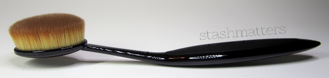MAC Masterclass Oval 6 Brush | stash matters